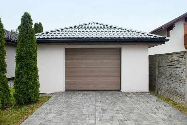 Подарки при заказе секционных гаражных ворот